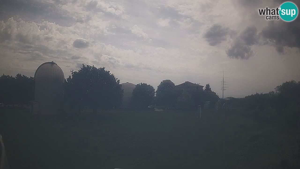 Cámara web en vivo del Observatorio de Višnjan: explora el cielo, los asteroides, cometas y meteoroides