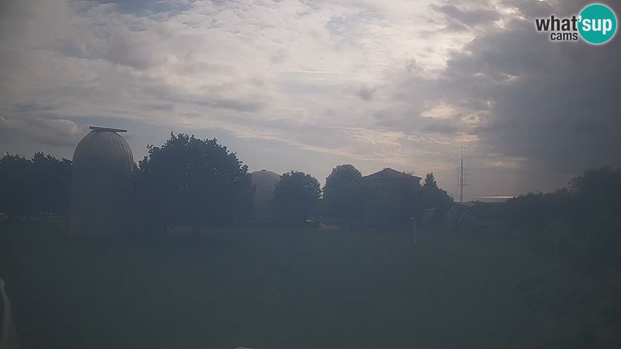 Cámara web en vivo del Observatorio de Višnjan: explora el cielo, los asteroides, cometas y meteoroides