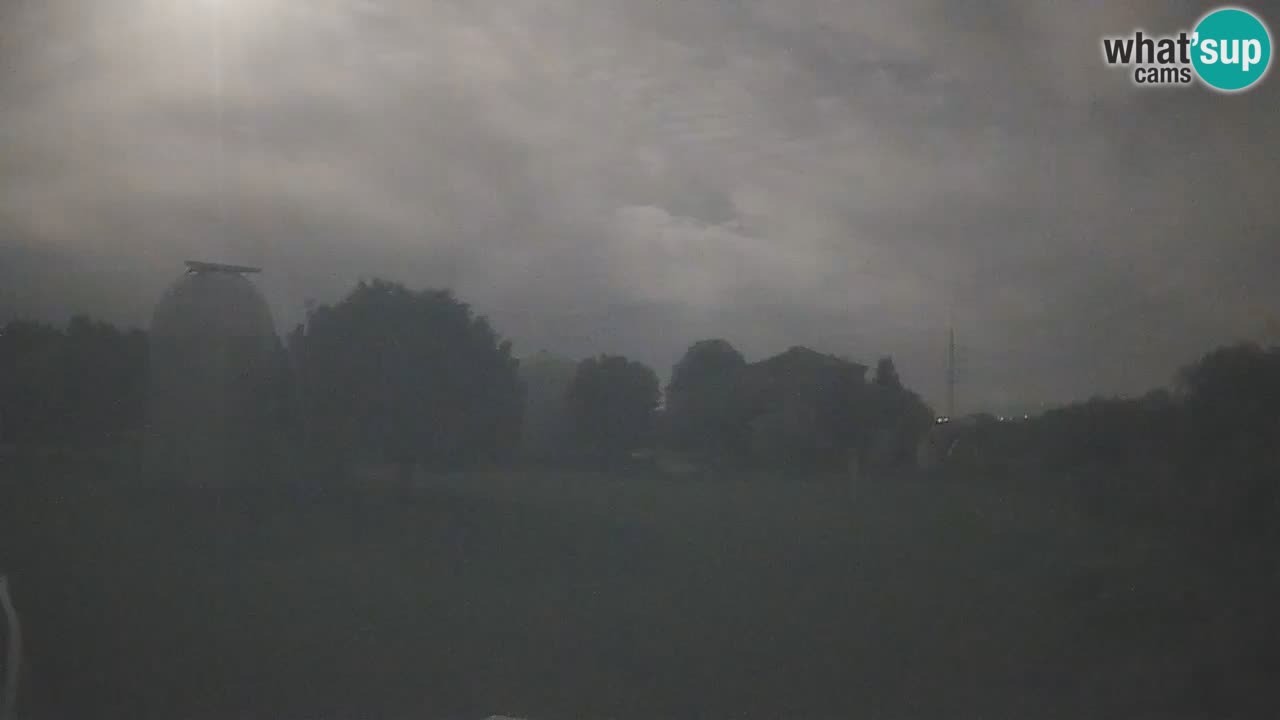 Višnjan Observatory Live Webcam – Explore the Sky, Asteroids, Comets, and Meteoroids