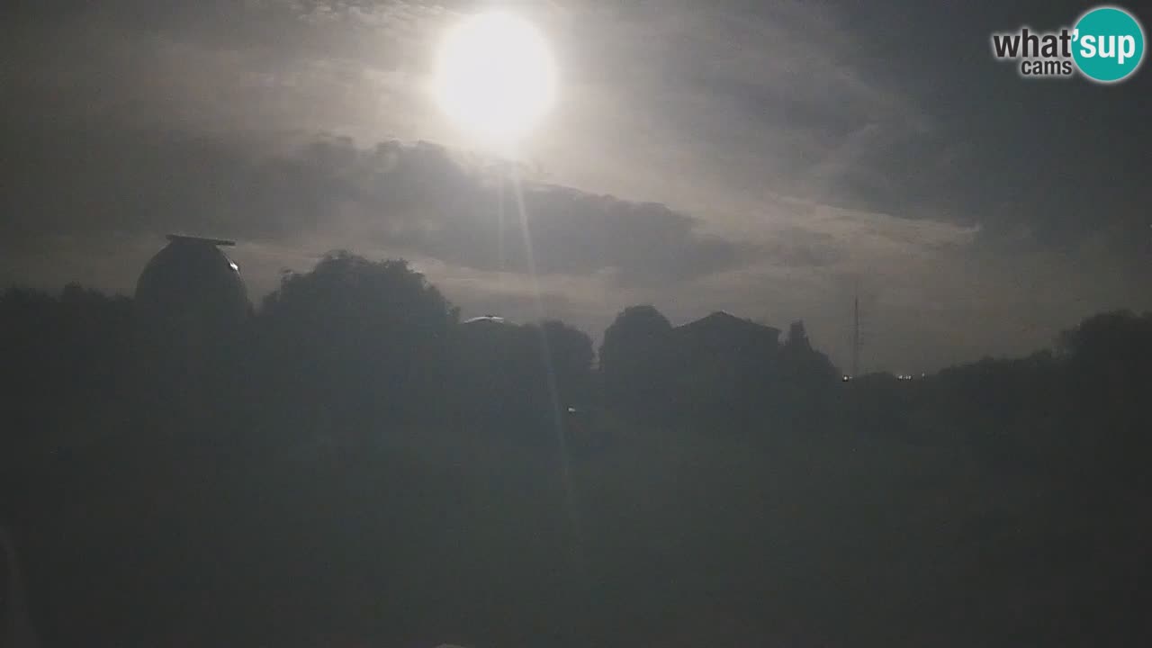 Observatorij Višnjan spletna kamera – Odkrivajte nebo, asteroide, komete in meteorite