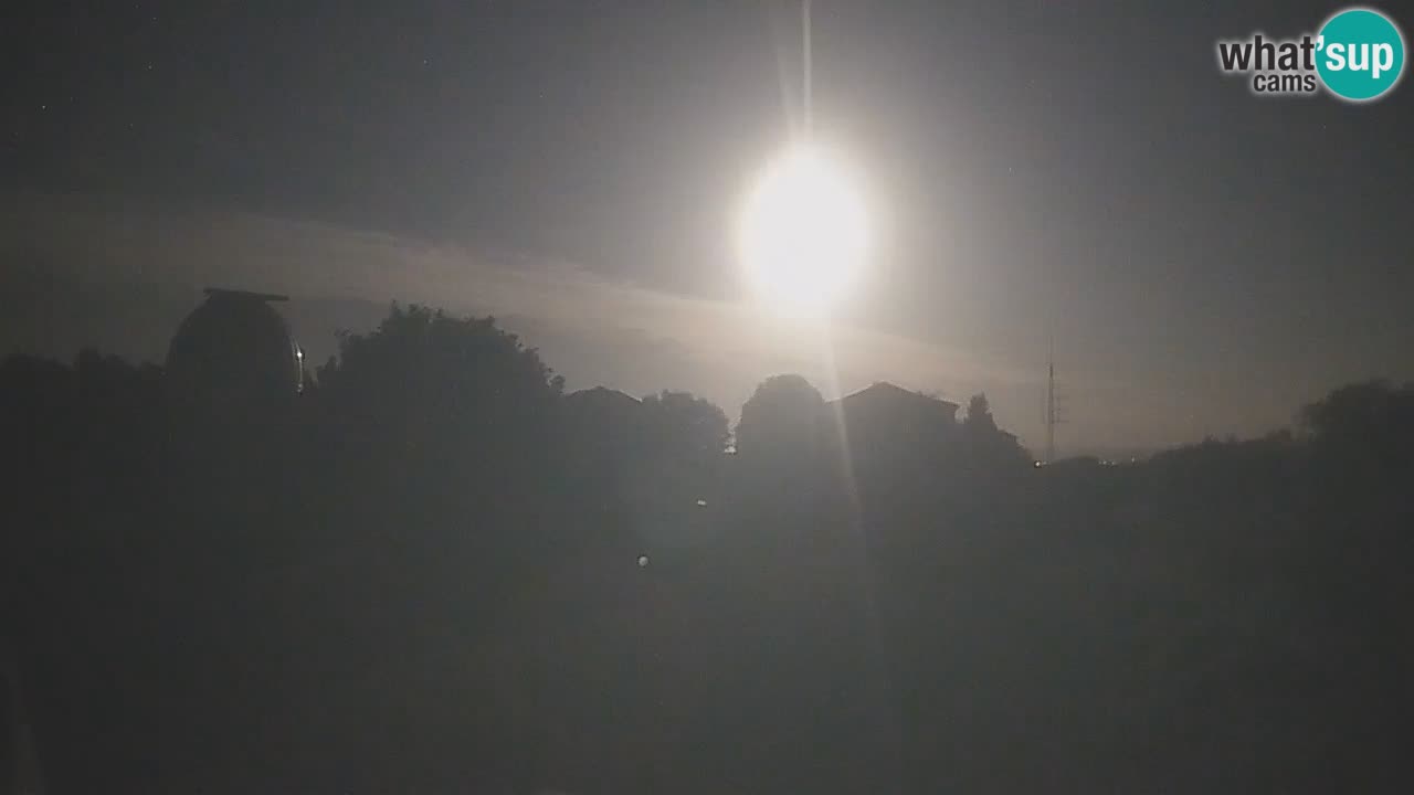 Observatorij Višnjan spletna kamera – Odkrivajte nebo, asteroide, komete in meteorite