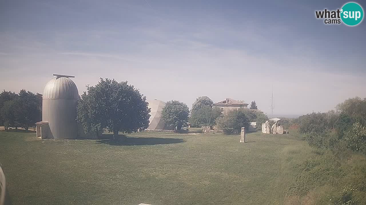 Višnjan Observatory Live Webcam – Explore the Sky, Asteroids, Comets, and Meteoroids