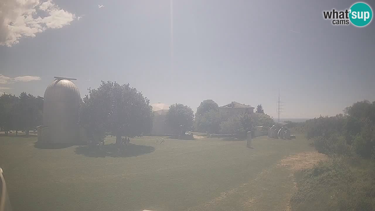 Webcam en direct de l’Observatoire de Višnjan – Explorez le ciel, les astéroïdes, les comètes et les météoroïdes