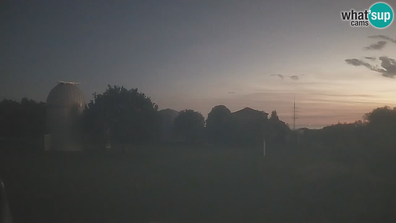 Webcam en direct de l’Observatoire de Višnjan – Explorez le ciel, les astéroïdes, les comètes et les météoroïdes