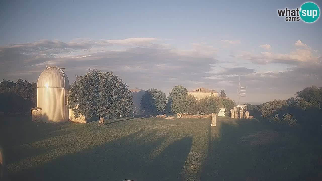 Višnjan Observatory Live Webcam – Explore the Sky, Asteroids, Comets, and Meteoroids