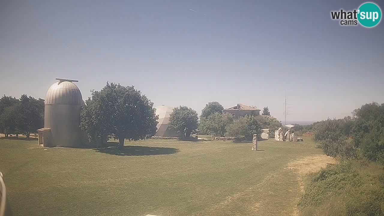 Webcam en direct de l’Observatoire de Višnjan – Explorez le ciel, les astéroïdes, les comètes et les météoroïdes