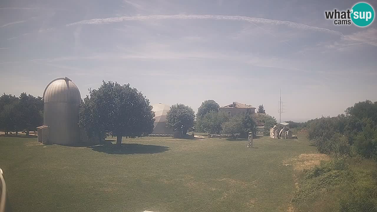 Webcam en direct de l’Observatoire de Višnjan – Explorez le ciel, les astéroïdes, les comètes et les météoroïdes