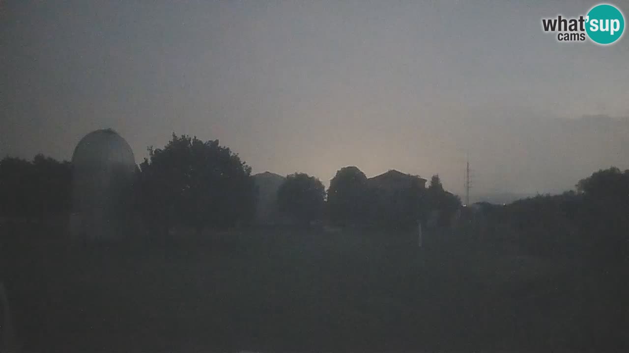 Višnjan-Observatorium Live Webcam – Explore the Sky, Asteroids, Comets, and Meteoroids