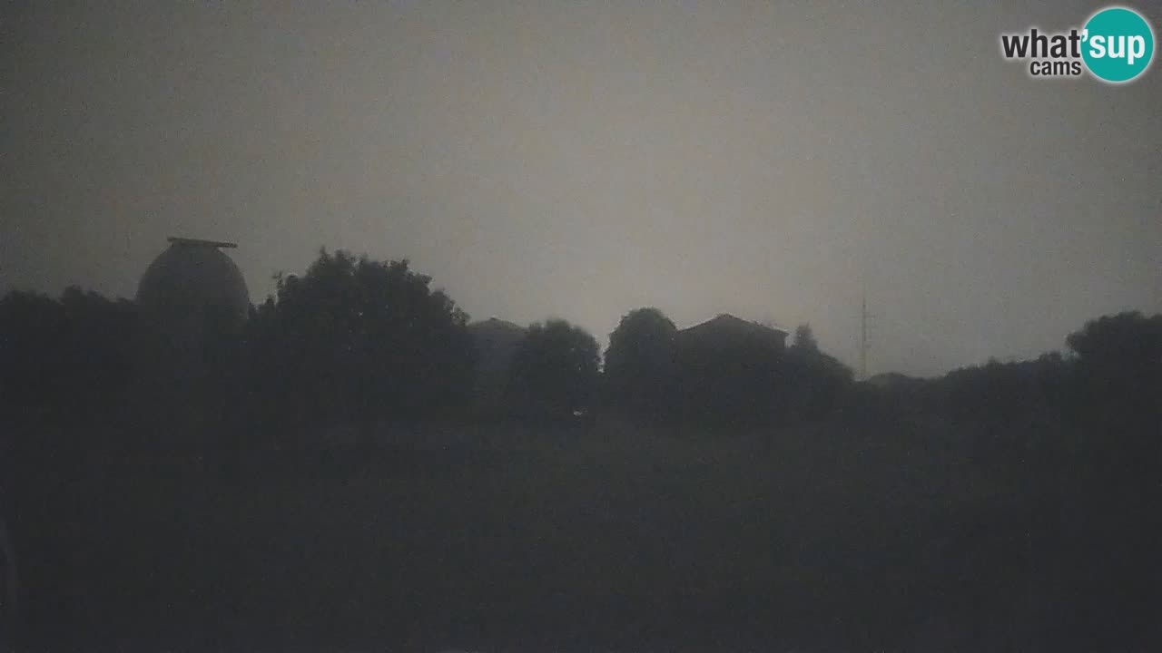 Višnjan-Observatorium Live Webcam – Explore the Sky, Asteroids, Comets, and Meteoroids
