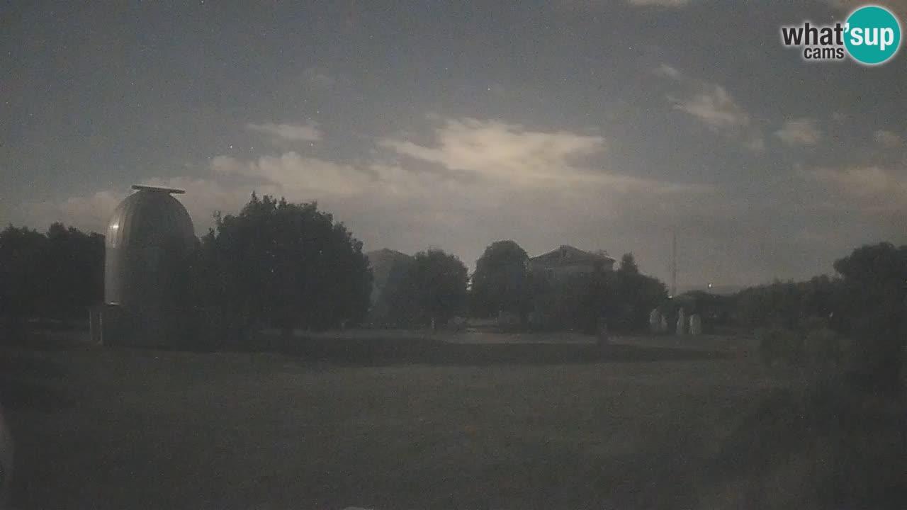 Webcam en direct de l’Observatoire de Višnjan – Explorez le ciel, les astéroïdes, les comètes et les météoroïdes