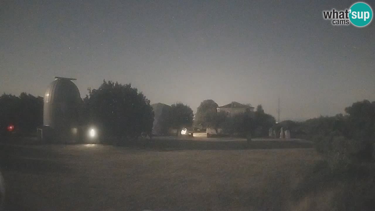 Višnjan-Observatorium Live Webcam – Explore the Sky, Asteroids, Comets, and Meteoroids