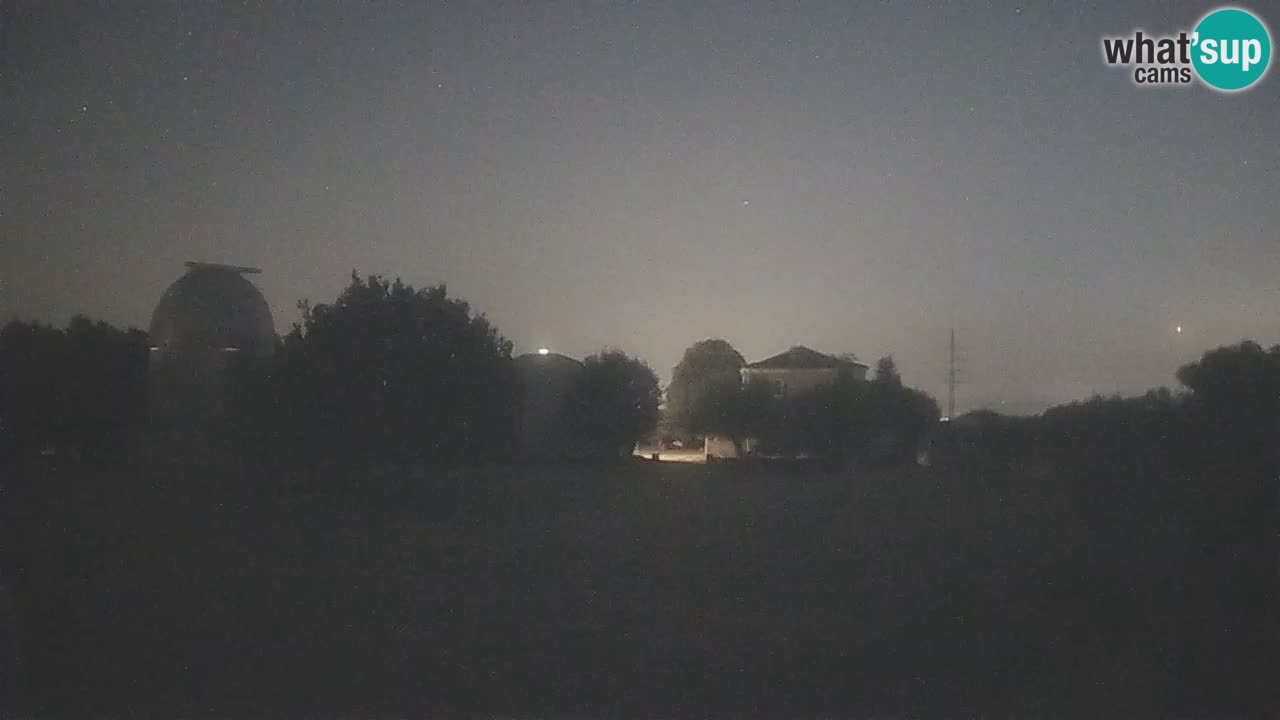 Višnjan-Observatorium Live Webcam – Explore the Sky, Asteroids, Comets, and Meteoroids