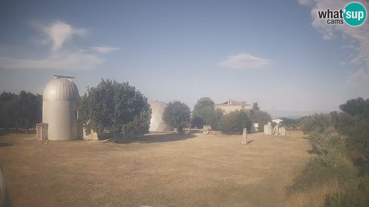 Webcam en direct de l’Observatoire de Višnjan – Explorez le ciel, les astéroïdes, les comètes et les météoroïdes