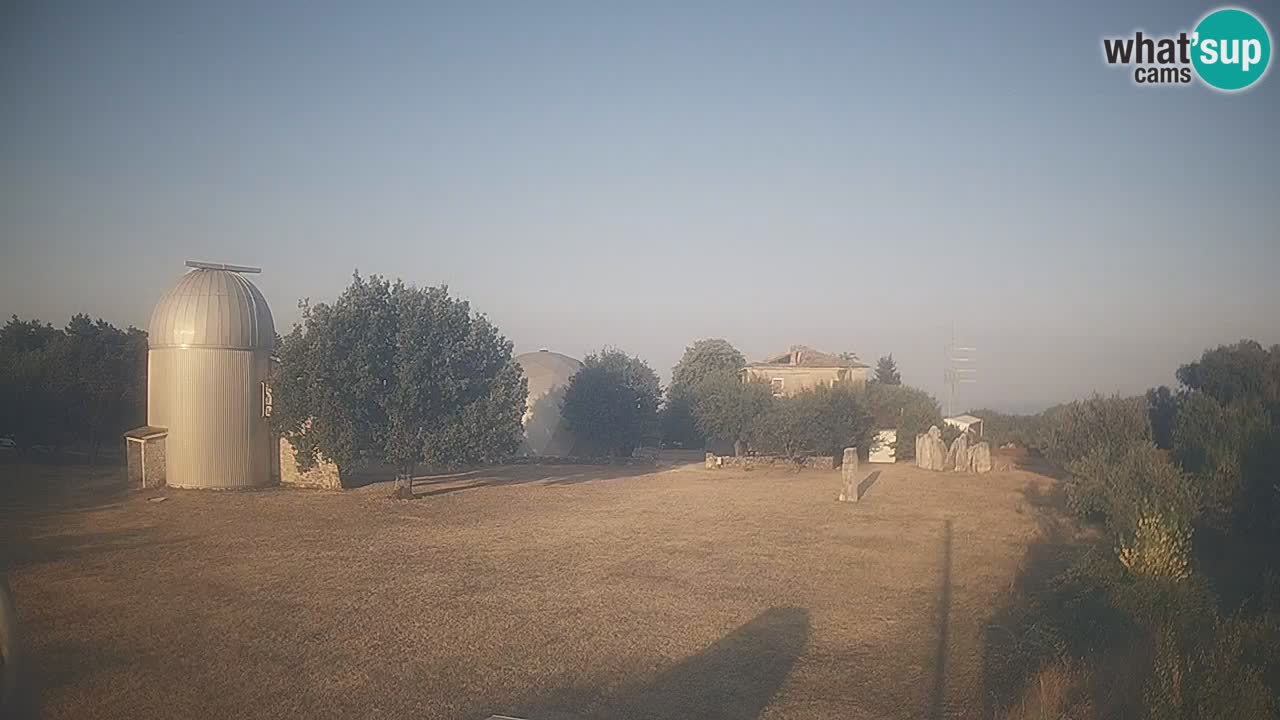 Webcam live dell’Osservatorio di – Esplora il cielo, gli asteroidi, i comete e i meteoroidi.