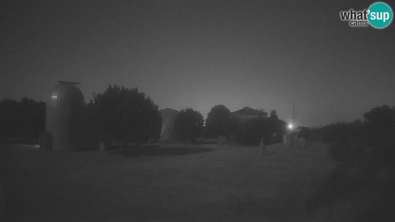 Višnjan-Observatorium Live Webcam – Explore the Sky, Asteroids, Comets, and Meteoroids