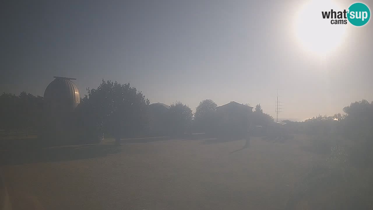 Webcam en direct de l’Observatoire de Višnjan – Explorez le ciel, les astéroïdes, les comètes et les météoroïdes