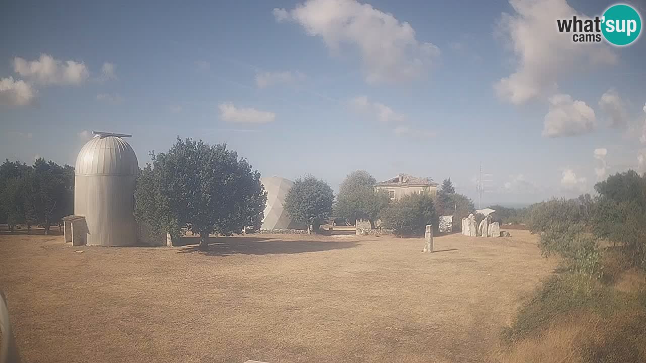 Webcam en direct de l’Observatoire de Višnjan – Explorez le ciel, les astéroïdes, les comètes et les météoroïdes