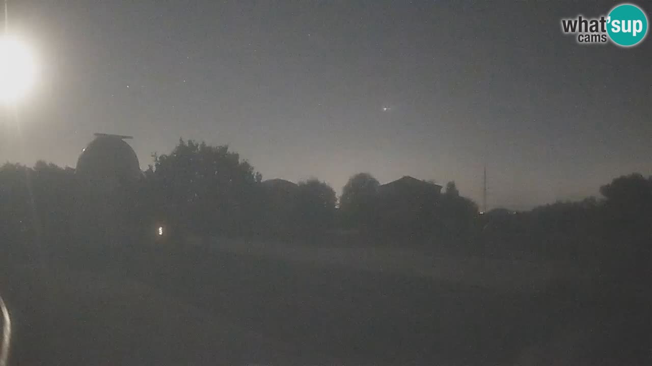 Višnjan-Observatorium Live Webcam – Explore the Sky, Asteroids, Comets, and Meteoroids