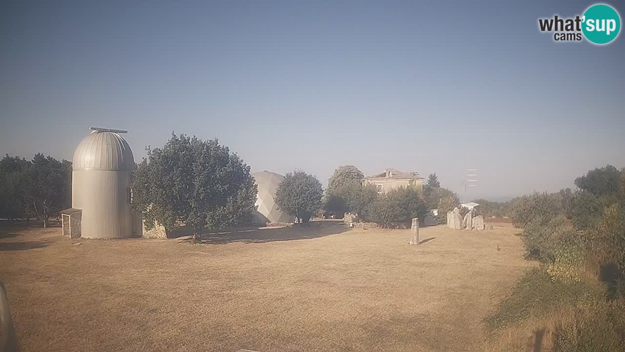 Webcam en direct de l’Observatoire de Višnjan – Explorez le ciel, les astéroïdes, les comètes et les météoroïdes