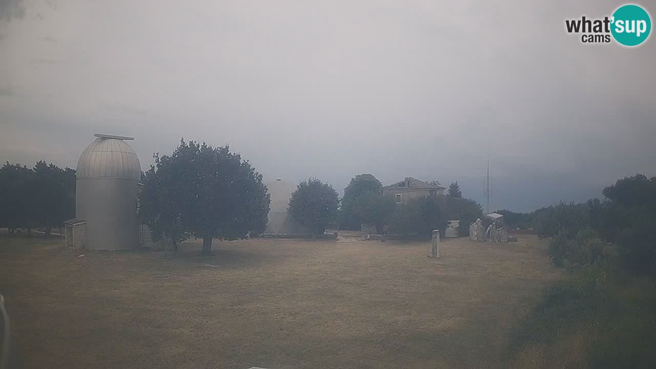 Webcam en direct de l’Observatoire de Višnjan – Explorez le ciel, les astéroïdes, les comètes et les météoroïdes