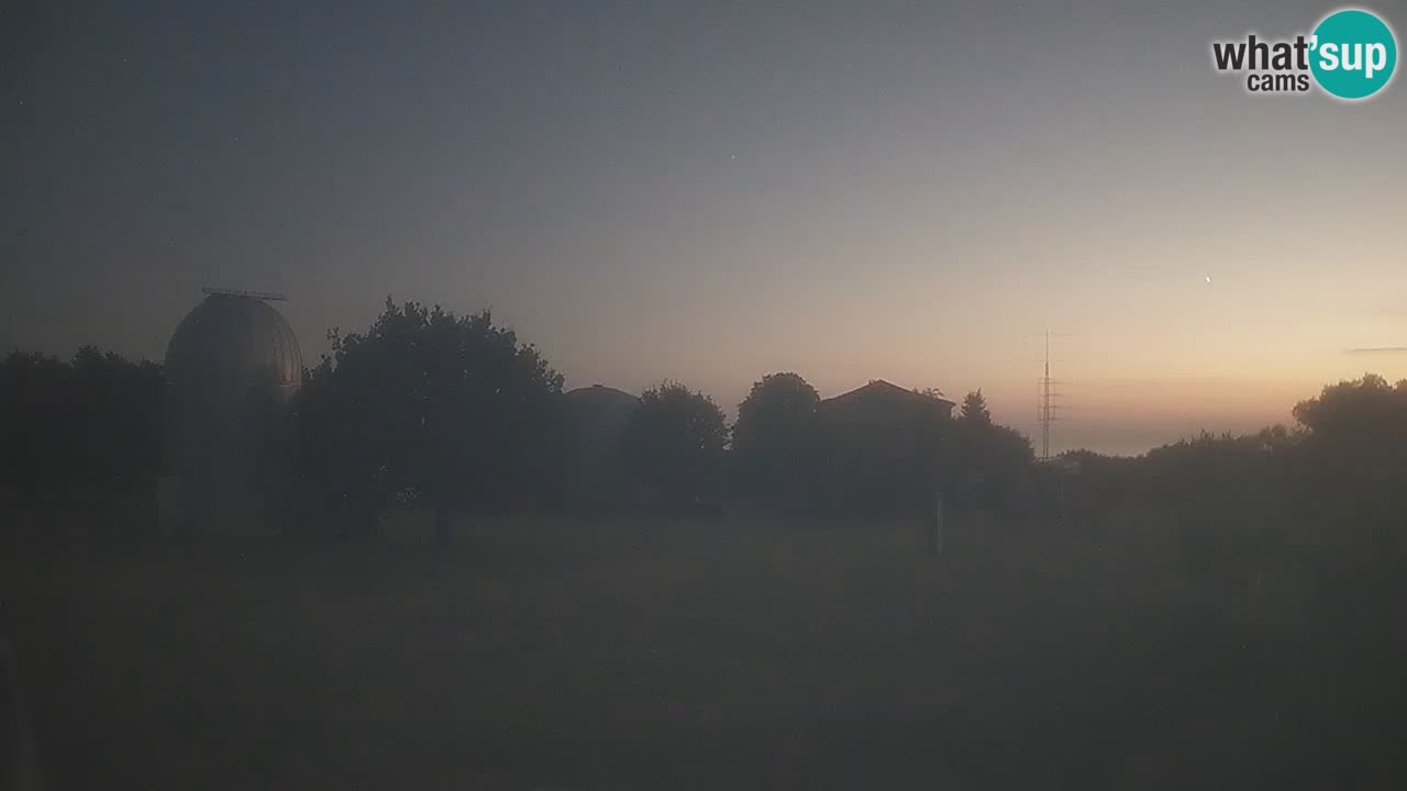Webcam en direct de l’Observatoire de Višnjan – Explorez le ciel, les astéroïdes, les comètes et les météoroïdes