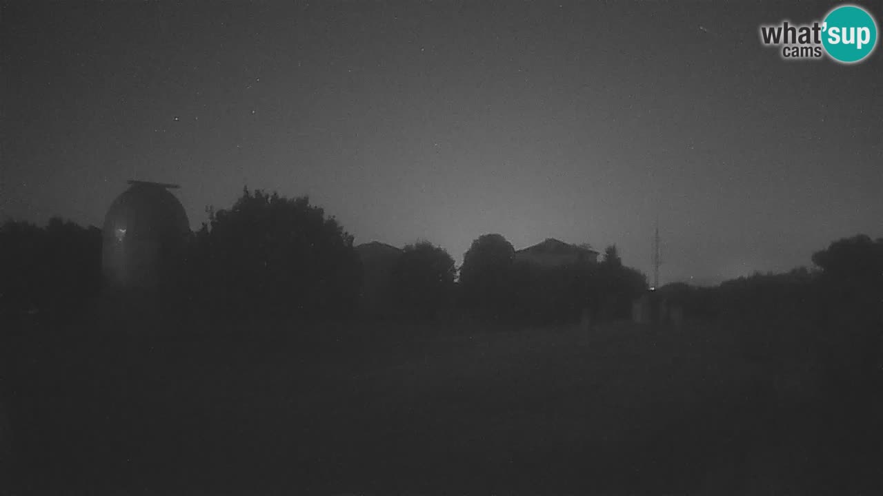 Višnjan-Observatorium Live Webcam – Explore the Sky, Asteroids, Comets, and Meteoroids