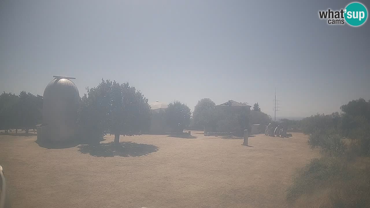 Webcam en direct de l’Observatoire de Višnjan – Explorez le ciel, les astéroïdes, les comètes et les météoroïdes