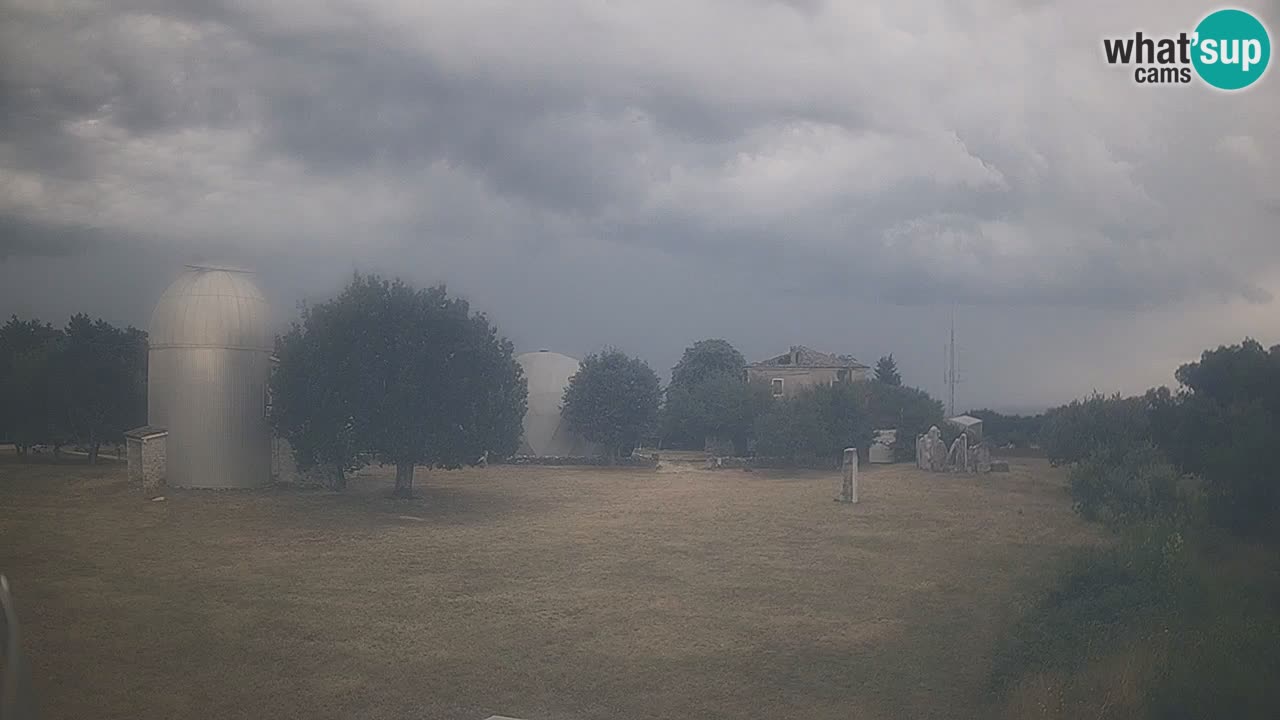 Webcam en direct de l’Observatoire de Višnjan – Explorez le ciel, les astéroïdes, les comètes et les météoroïdes