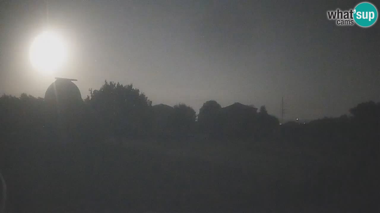 Webcam live dell’Osservatorio di – Esplora il cielo, gli asteroidi, i comete e i meteoroidi.