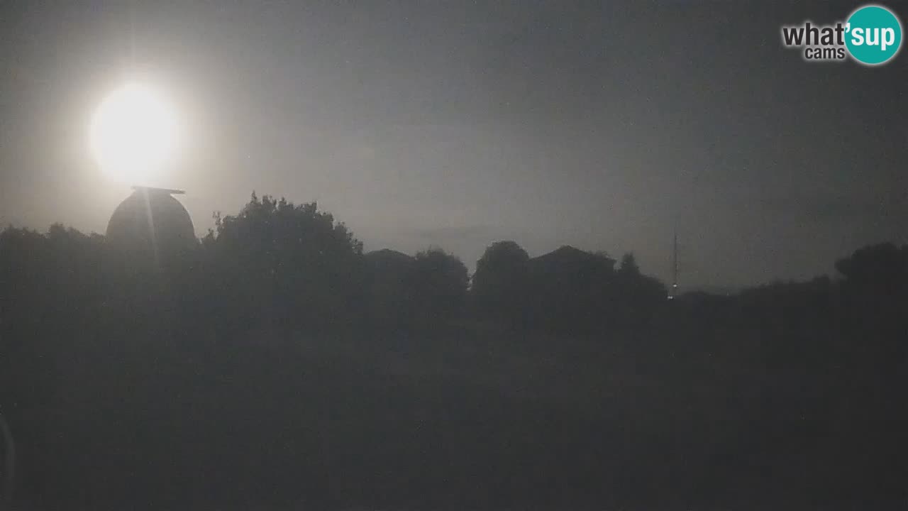 Webcam en direct de l’Observatoire de Višnjan – Explorez le ciel, les astéroïdes, les comètes et les météoroïdes