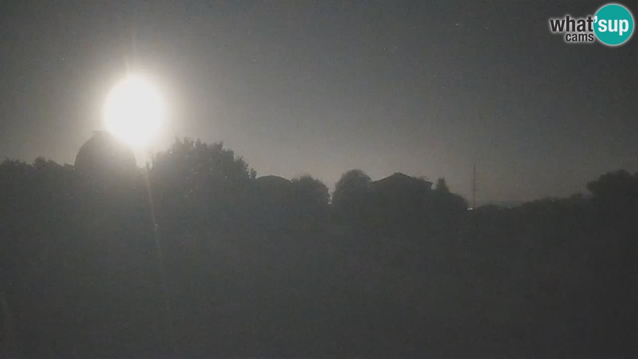 Webcam en direct de l’Observatoire de Višnjan – Explorez le ciel, les astéroïdes, les comètes et les météoroïdes