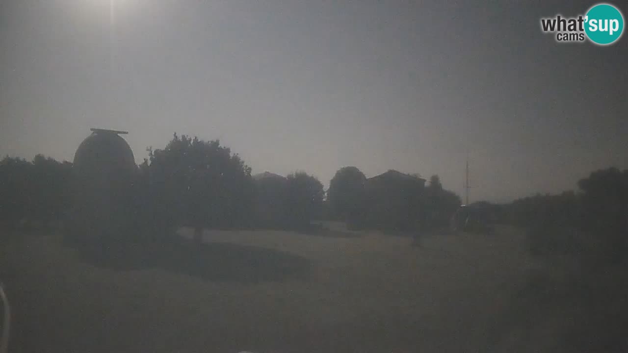 Webcam live dell’Osservatorio di  – Esplora il cielo, gli asteroidi, i comete e i meteoroidi.