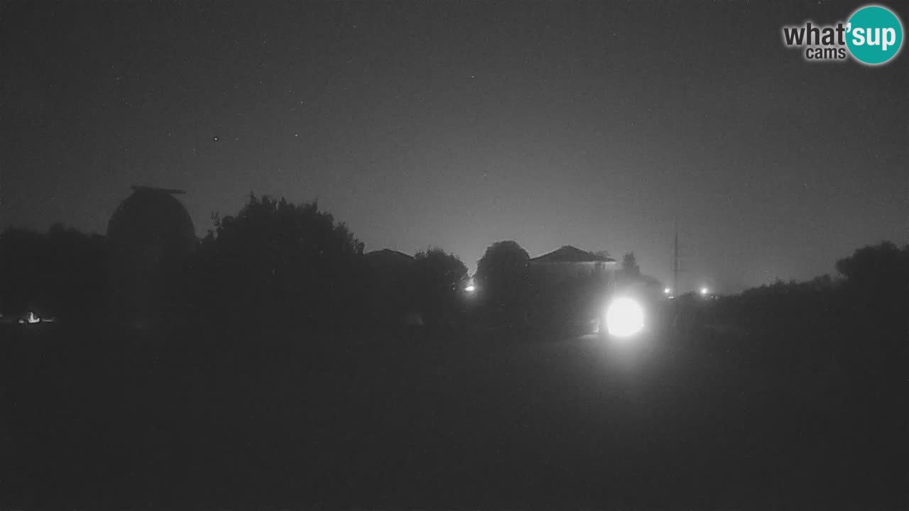 Višnjan-Observatorium Live Webcam – Explore the Sky, Asteroids, Comets, and Meteoroids