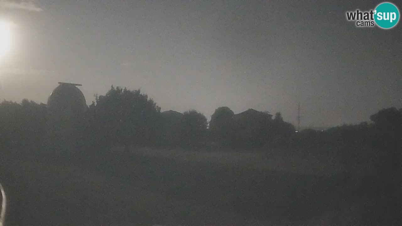 Webcam live dell’Osservatorio di  – Esplora il cielo, gli asteroidi, i comete e i meteoroidi.