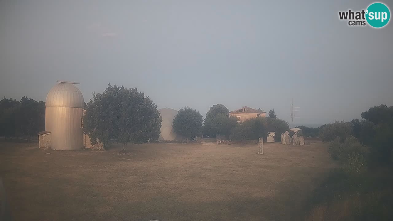 Webcam en direct de l’Observatoire de Višnjan – Explorez le ciel, les astéroïdes, les comètes et les météoroïdes