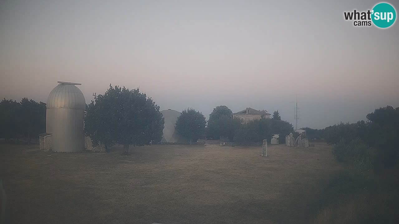 Webcam en direct de l’Observatoire de Višnjan – Explorez le ciel, les astéroïdes, les comètes et les météoroïdes