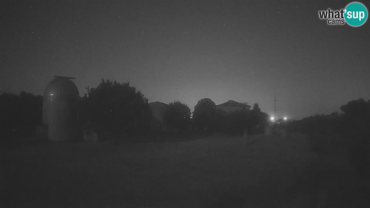 Višnjan-Observatorium Live Webcam – Explore the Sky, Asteroids, Comets, and Meteoroids