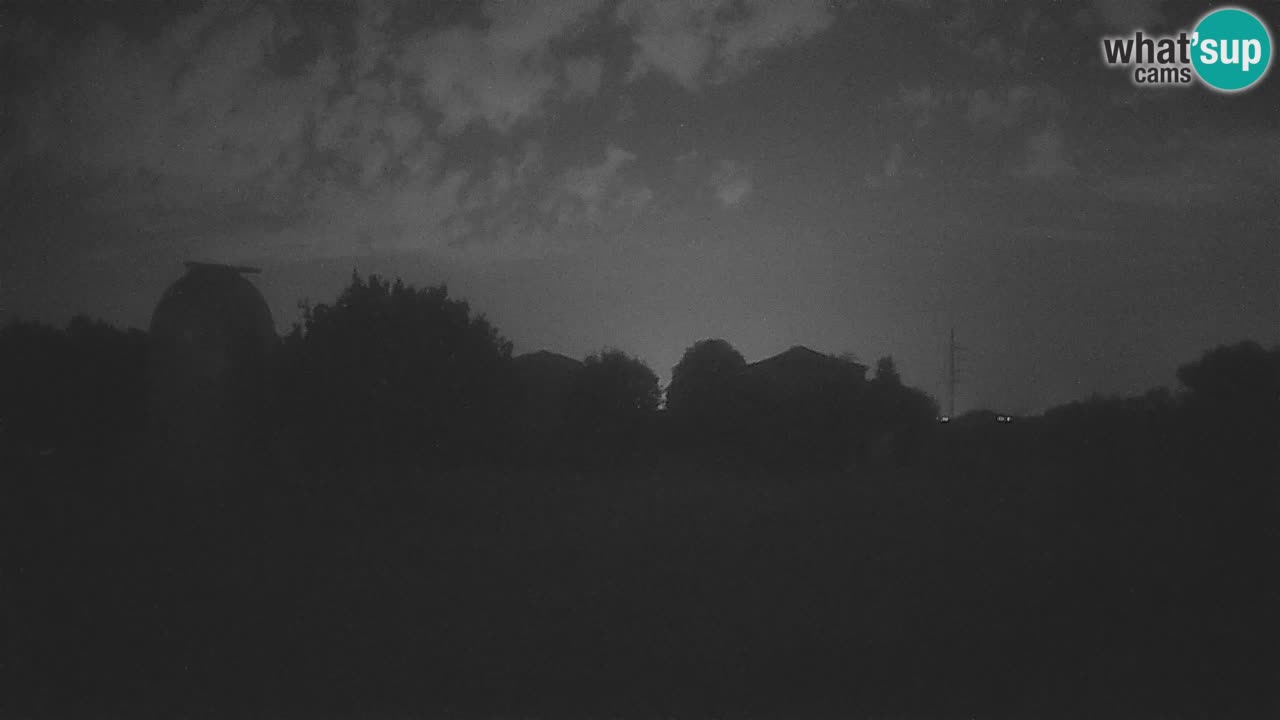 Višnjan-Observatorium Live Webcam – Explore the Sky, Asteroids, Comets, and Meteoroids