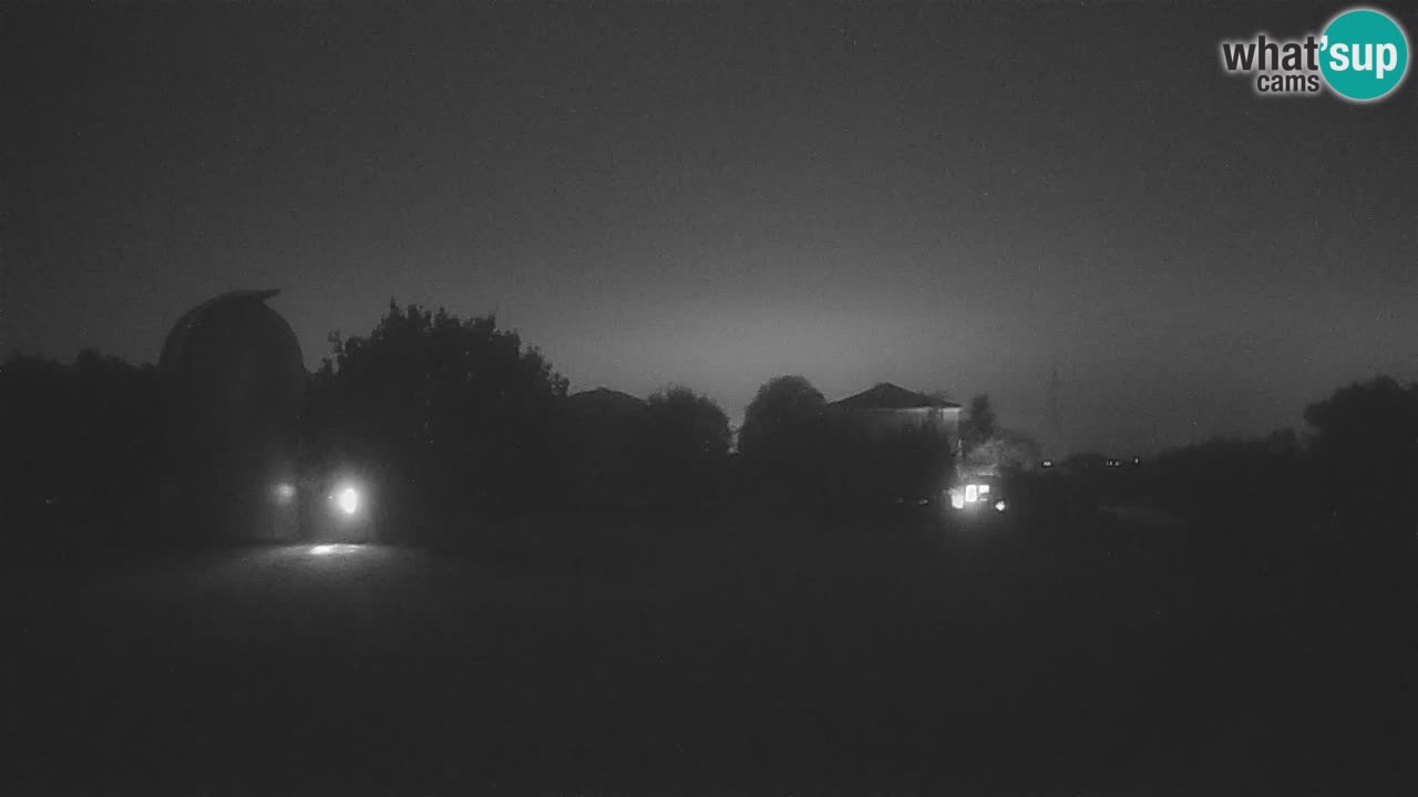 Webcam en direct de l’Observatoire de Višnjan – Explorez le ciel, les astéroïdes, les comètes et les météoroïdes