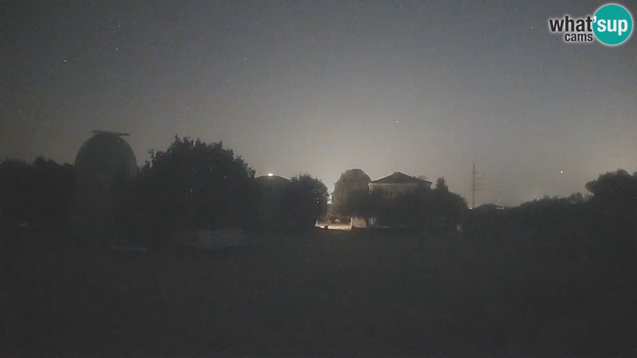 Višnjan-Observatorium Live Webcam – Explore the Sky, Asteroids, Comets, and Meteoroids