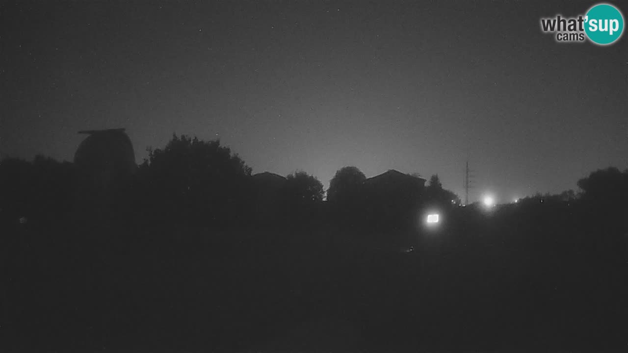 Webcam en direct de l’Observatoire de Višnjan – Explorez le ciel, les astéroïdes, les comètes et les météoroïdes