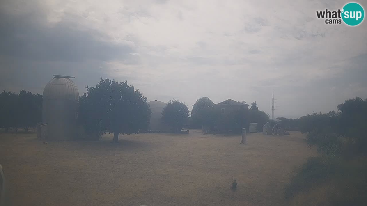 Webcam en direct de l’Observatoire de Višnjan – Explorez le ciel, les astéroïdes, les comètes et les météoroïdes
