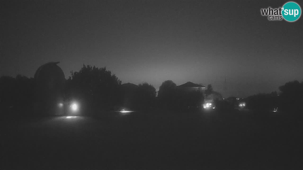 Višnjan-Observatorium Live Webcam – Explore the Sky, Asteroids, Comets, and Meteoroids