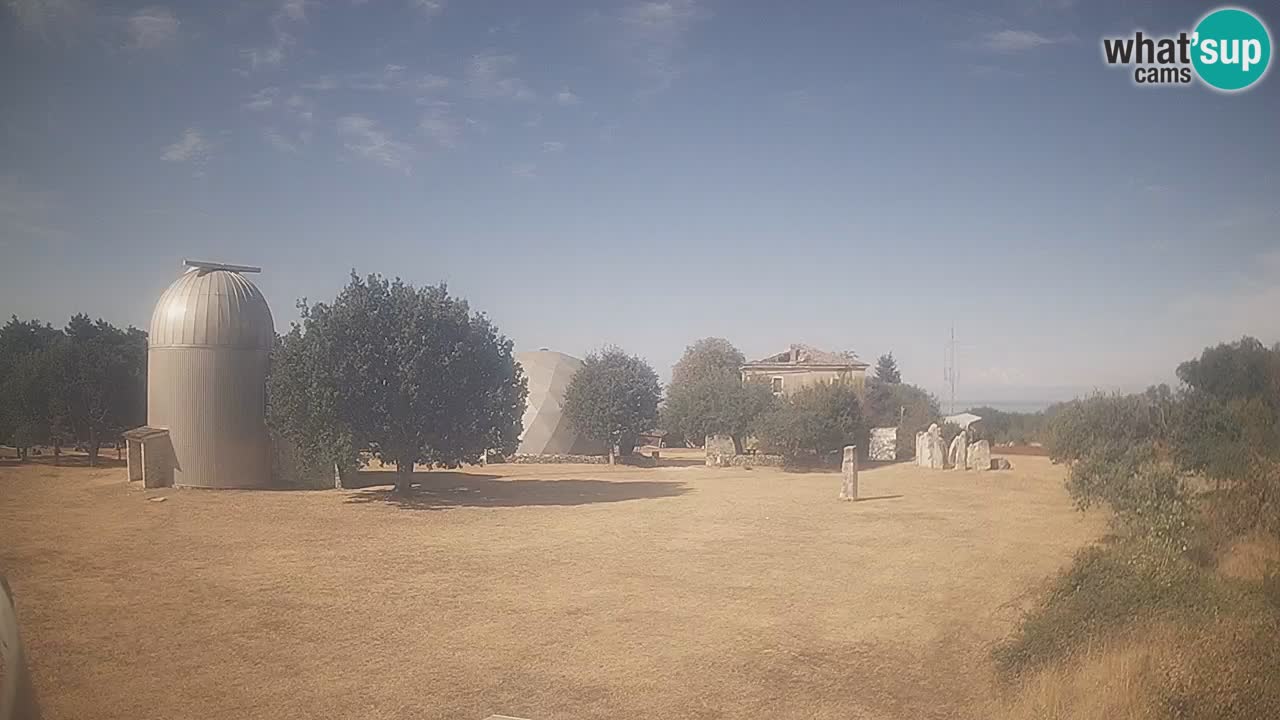 Webcam en direct de l’Observatoire de Višnjan – Explorez le ciel, les astéroïdes, les comètes et les météoroïdes