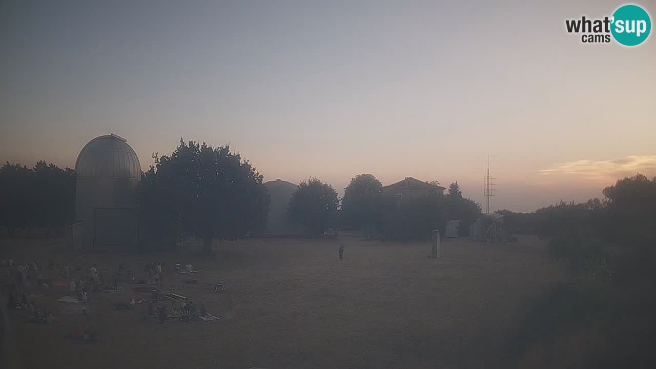 Webcam en direct de l’Observatoire de Višnjan – Explorez le ciel, les astéroïdes, les comètes et les météoroïdes