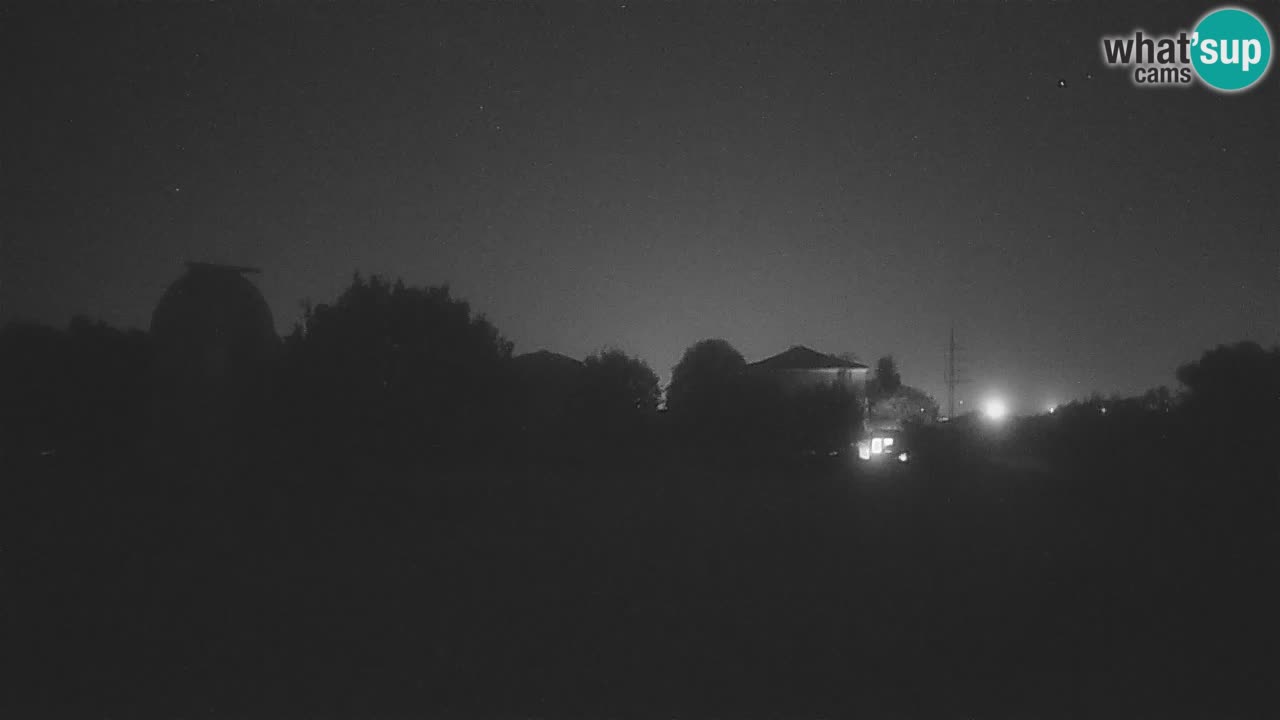 Višnjan-Observatorium Live Webcam – Explore the Sky, Asteroids, Comets, and Meteoroids