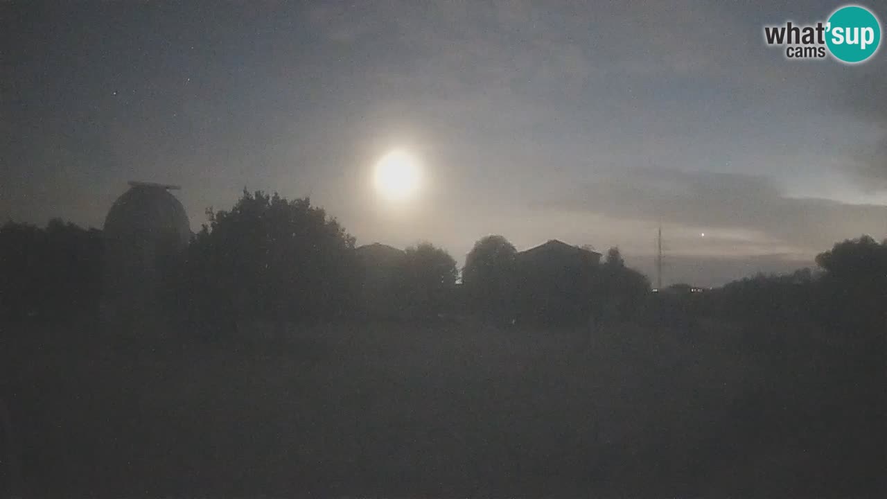 Webcam live dell’Osservatorio di – Esplora il cielo, gli asteroidi, i comete e i meteoroidi.