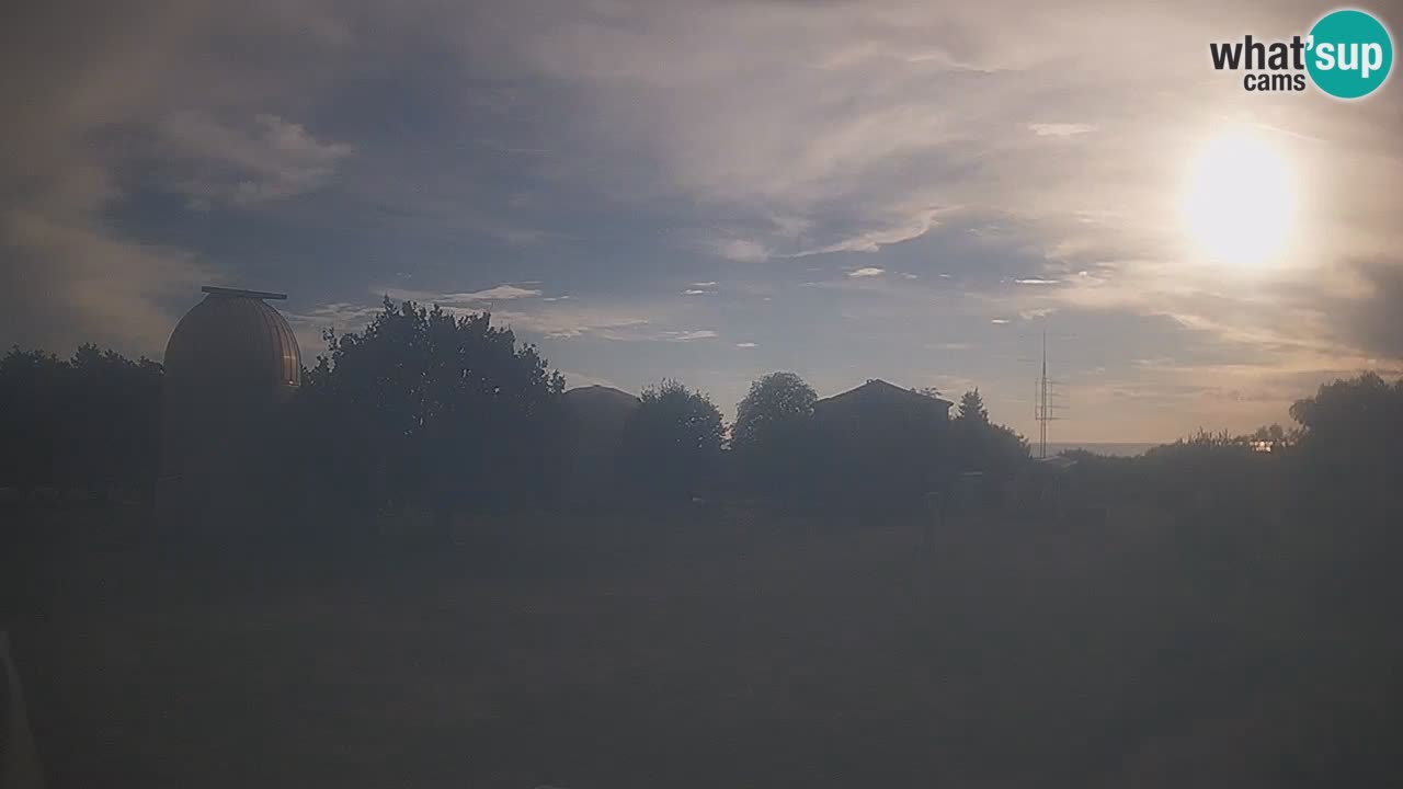 Webcam en direct de l’Observatoire de Višnjan – Explorez le ciel, les astéroïdes, les comètes et les météoroïdes