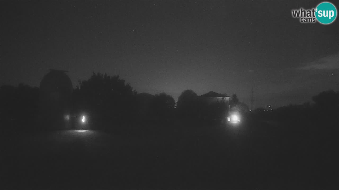 Višnjan-Observatorium Live Webcam – Explore the Sky, Asteroids, Comets, and Meteoroids
