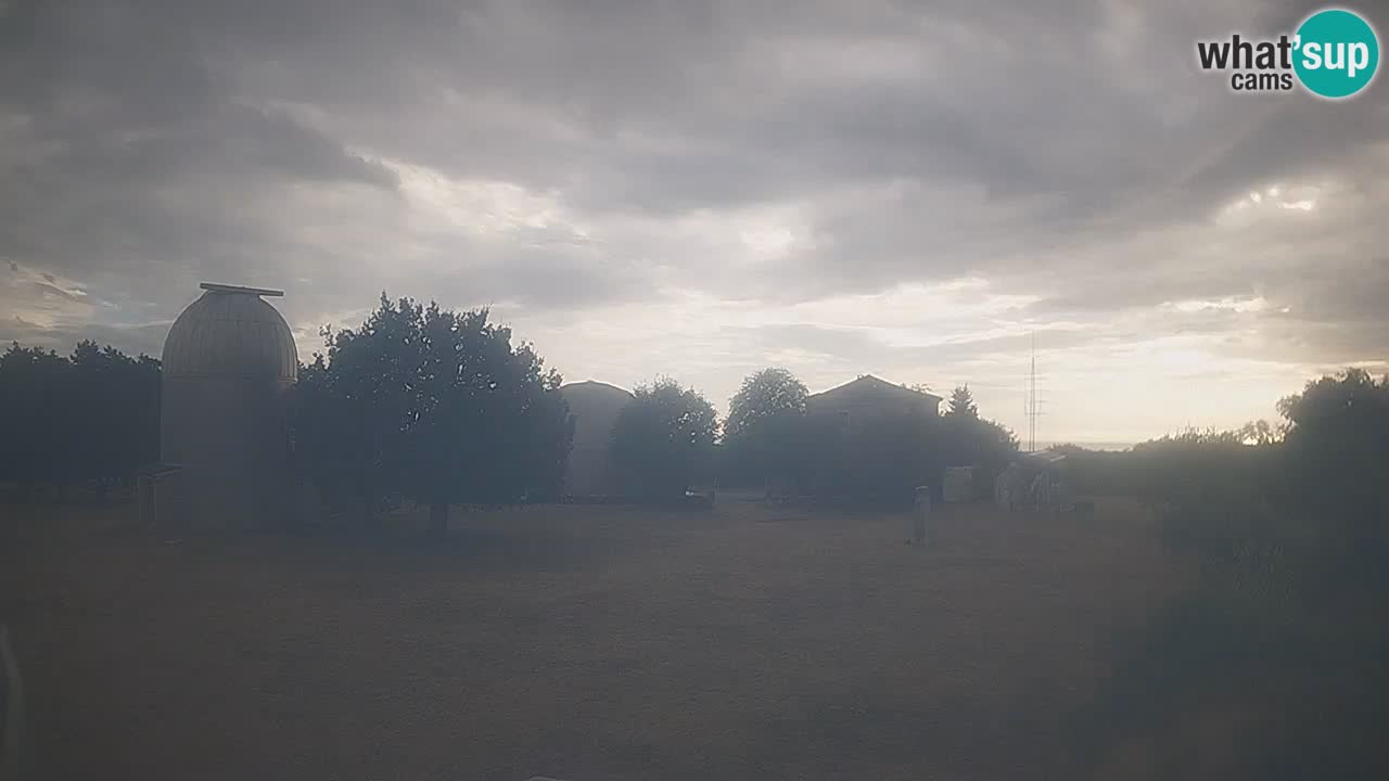 Webcam en direct de l’Observatoire de Višnjan – Explorez le ciel, les astéroïdes, les comètes et les météoroïdes